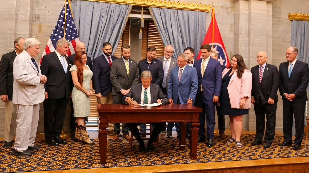 Governor Lee Signs Regulatory Freedom Act into Law - NFIB